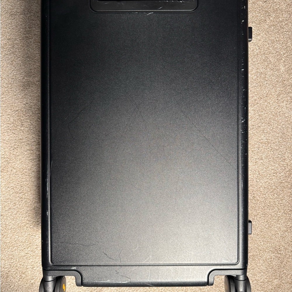 Black Polycarbonate Hardshell Suitcase 26x17.5x10… - image 4